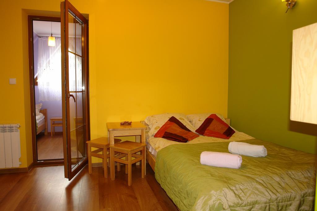 Willa Kniatowka Bed and Breakfast Bialka Tatrzanska Rum bild